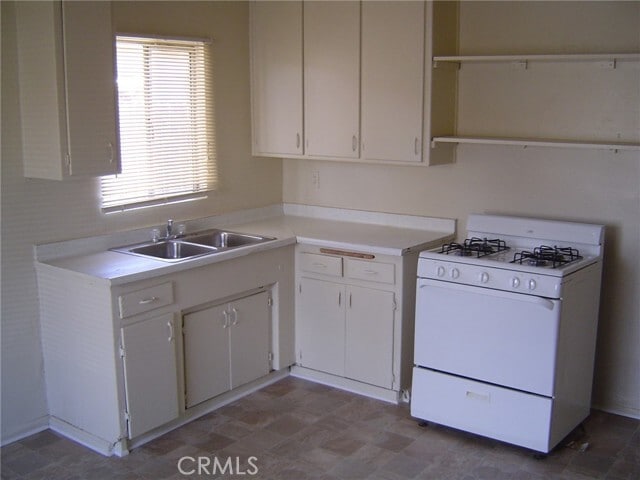 Building Photo - 5054 Hill