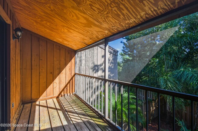 Building Photo - 3687 Royal Oak Dr