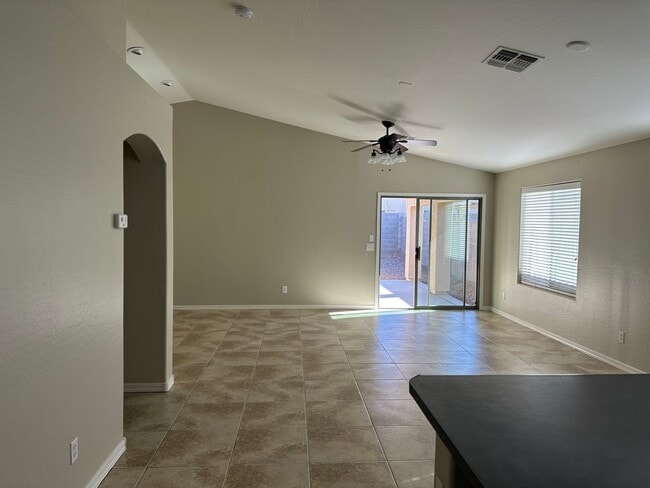 Building Photo - Skyline Ranch home