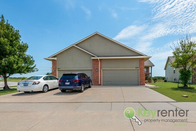 Building Photo - 2409-2411 E Coolwater St Duplex
