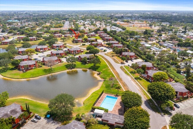 Building Photo - 3750 Victoria Dr