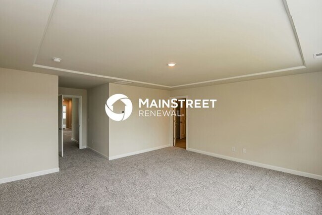 Building Photo - 4 Bedroom Pet-Friendly Home in Charlotte, NC with Main Street Renewal