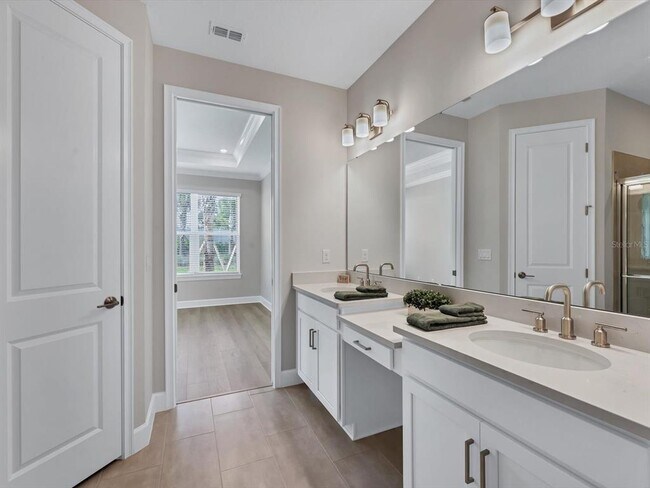 Building Photo - 14734 Orrieto Pl