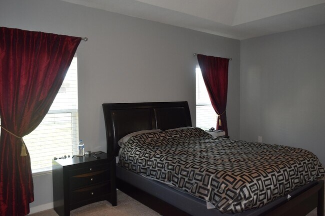 Building Photo - 4060 Dragonfly Dr