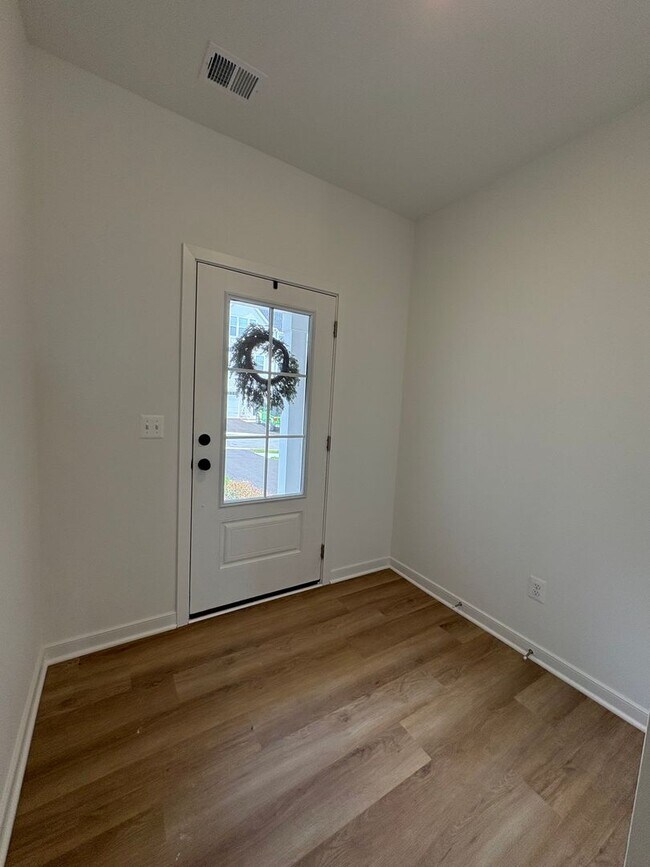 Building Photo - Brand New Construction in the Glen at Cooks Creek