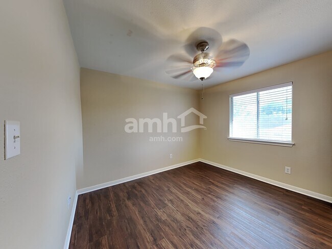 Building Photo - 8802 Gallop Chase