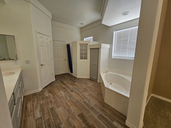 Building Photo - Unfurnished Long Term - Photos Coming Soon