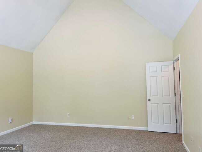 Building Photo - 26 Cliffhaven Cir