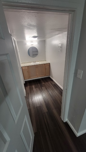 Building Photo - 1940 W University Dr