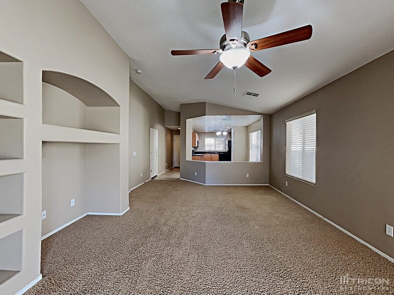 Building Photo - 44181 W Lindgren Dr