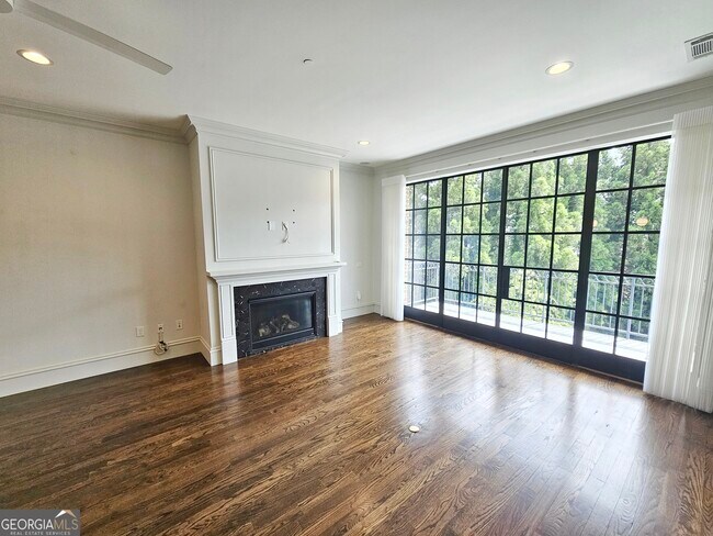Building Photo - 234 Vickery Falls Dr