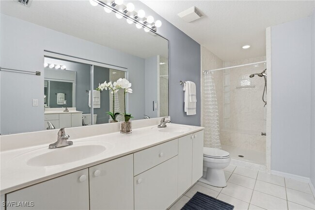 Building Photo - 28630 Carriage Home Dr