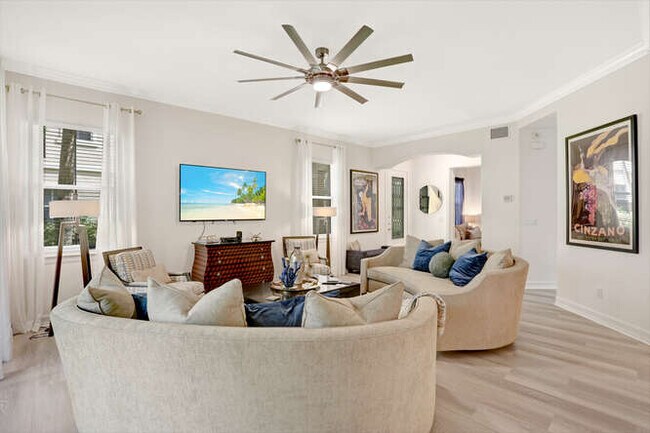 Building Photo - 2847 Tiburon Blvd E