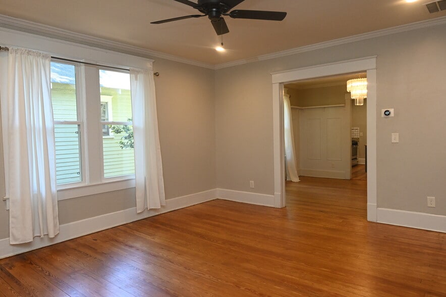 Building Photo - 309 Dargan Pl SW