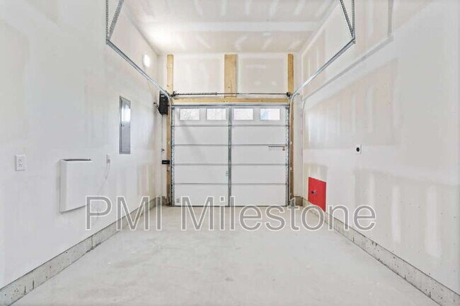 Building Photo - 530 N Third St