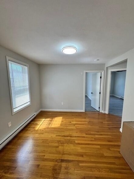 Building Photo - 40 Bourne St