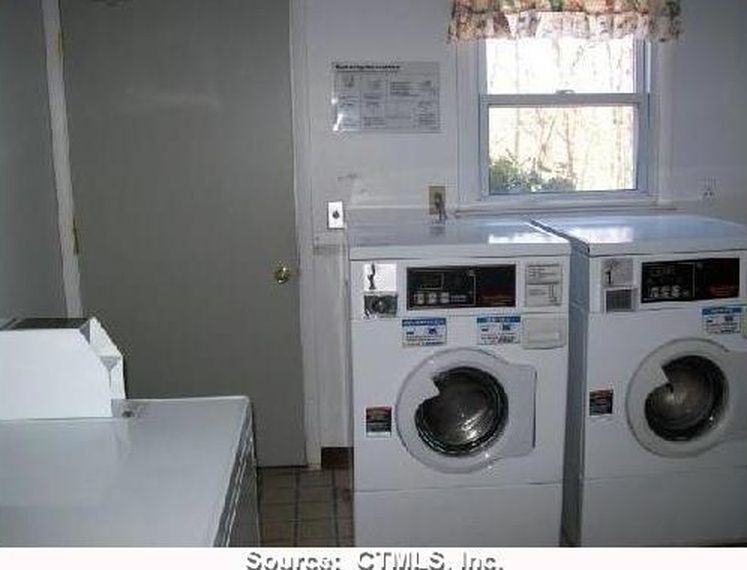 Laundry Room - 100 Pumpkin Hill Rd