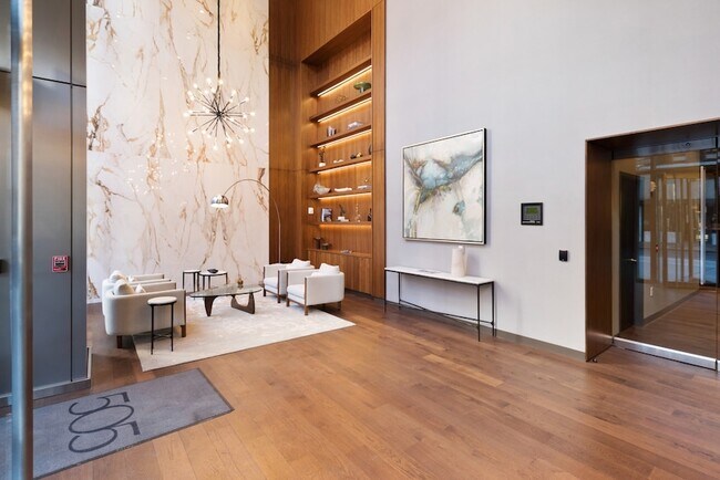 Building Photo - 515 Church St