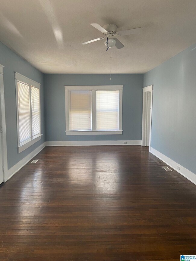 Building Photo - 1146 14th Ave S