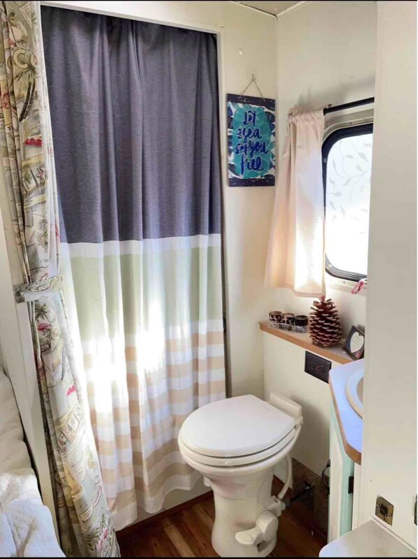 Building Photo - 3133 Homestead Rd