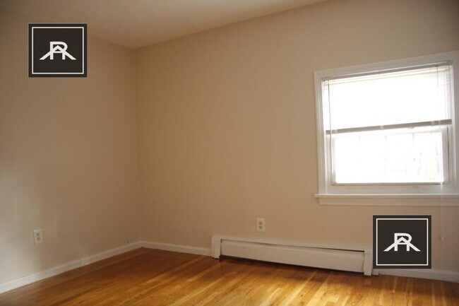 Building Photo - 4 bedroom in Woburn MA 01801