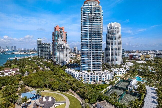 Building Photo - 100 South Pointe Dr