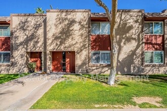 Building Photo - 8331 E Thomas Rd