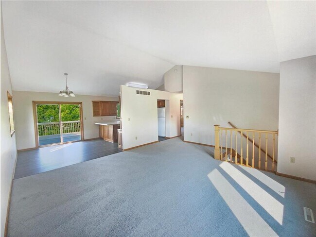 Building Photo - 3647 Ironwood Ct SW