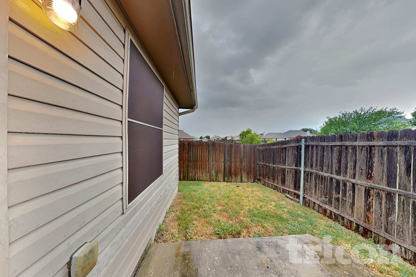 Building Photo - 1248 Collett St