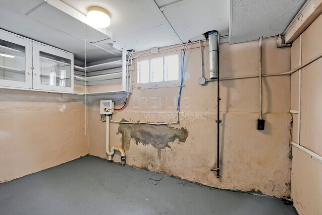 Building Photo - 1458 Beech St