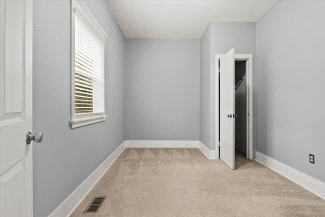 Building Photo - 8633 Wabash Ave S