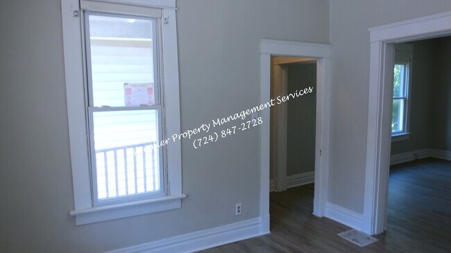 Building Photo - 705 Chestnut St
