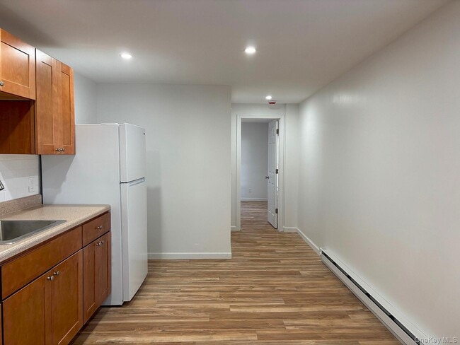 Building Photo - 447 NY-376