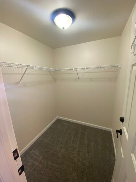 Building Photo - 12338 W Dorado Pl