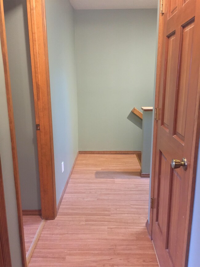 Building Photo - 1711 W Koch St