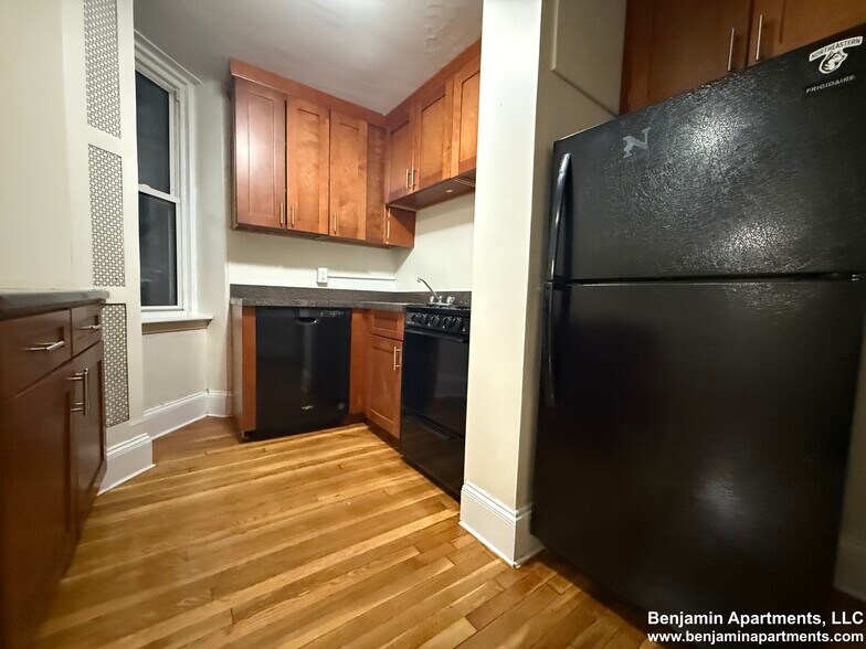 Building Photo - 1788 Beacon St