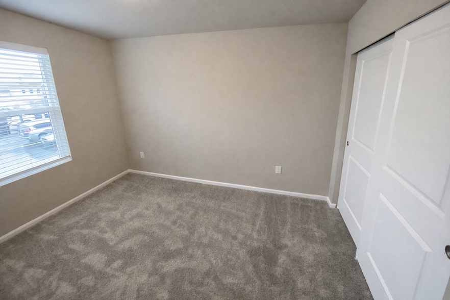 Guest Bedroom #1 - 13157 175th Ave E