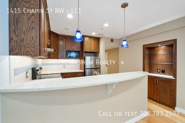 Building Photo - 1415 Chapin St NW