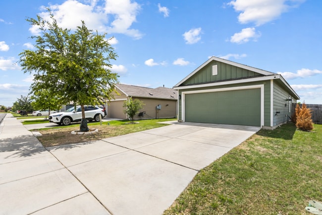 Building Photo - 3 Bedroom/2 Bath WaterWheel Subdivision