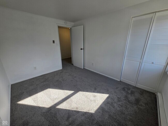 Building Photo - 3815 Biscayne Rd