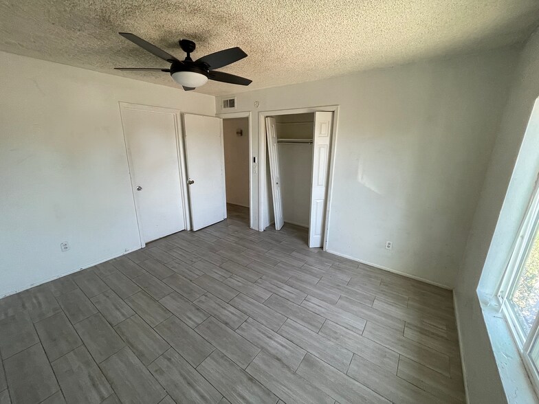 Building Photo - 851 S Horne St