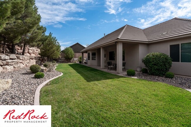 Building Photo - Minimally Furnished home in Little Valley!
