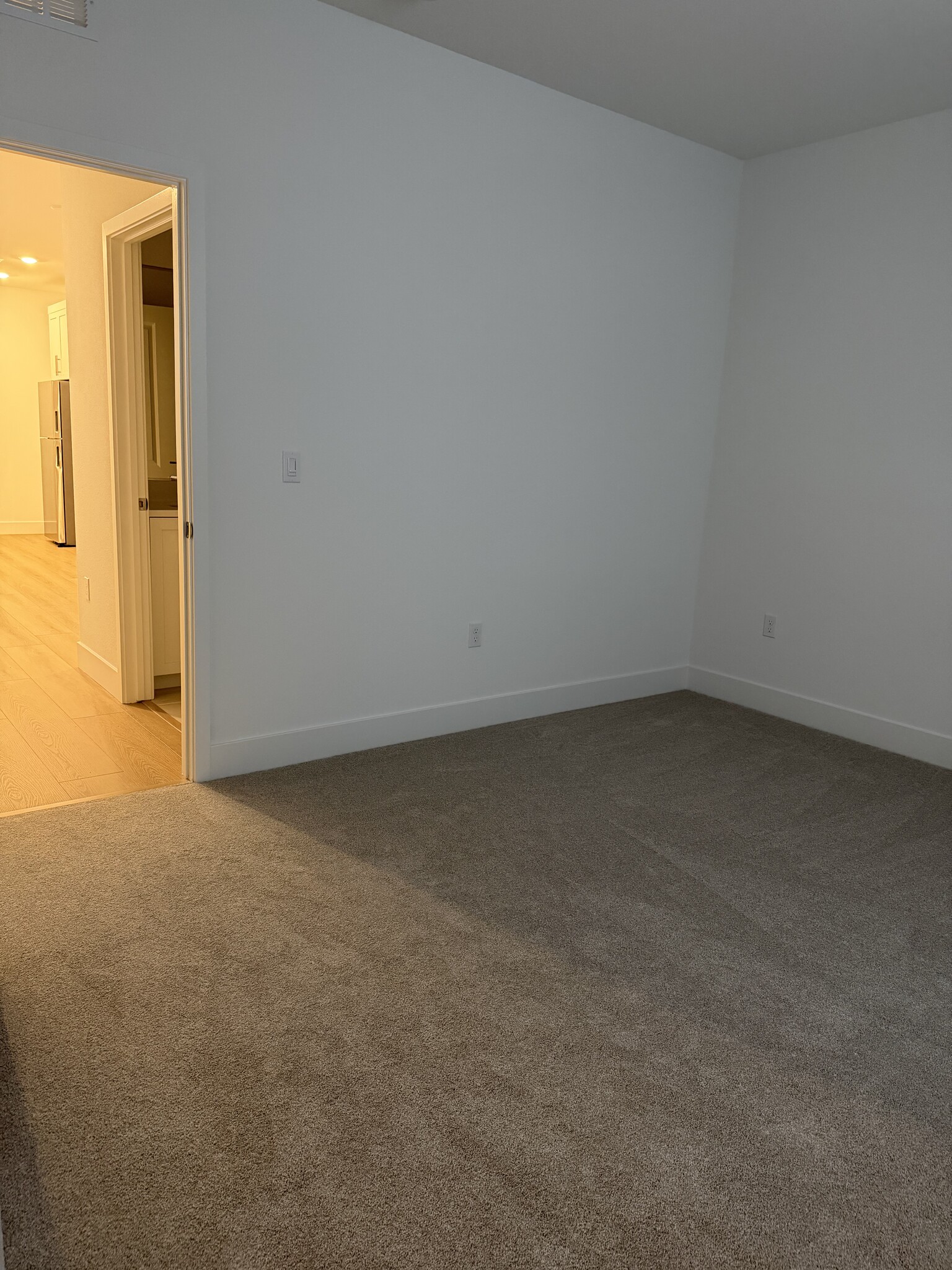 Bedroom - 1467 N Girardi Dr