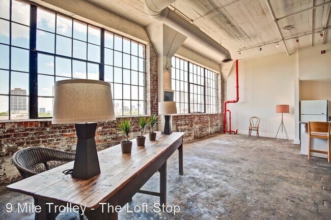 Building Photo - 1 br, 1 bath House - 434 Marietta St #405