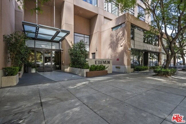 Building Photo - 1111 S Grand Ave