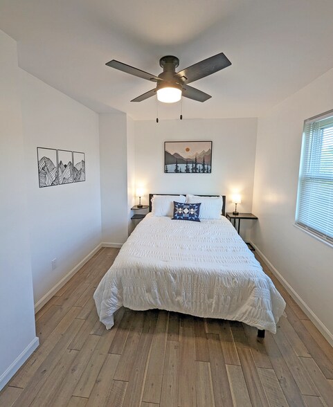 Building Photo - 7690 Barkwood Dr