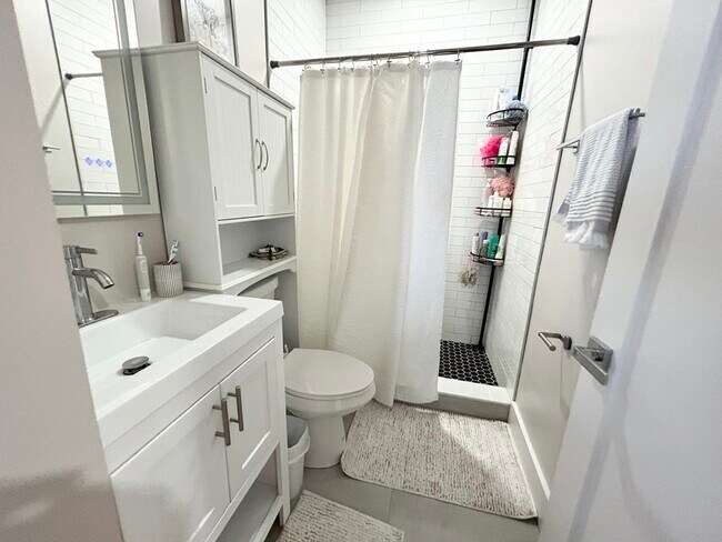 Building Photo - 74 Marine Rd