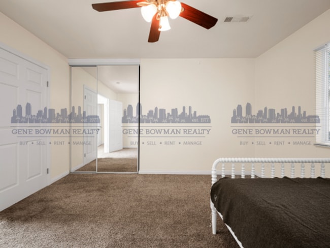 Building Photo - 6129 Pembroke Dr