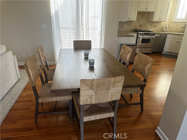 Building Photo - 425 11th St