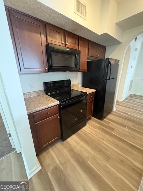 Building Photo - 245 Amal Dr SW